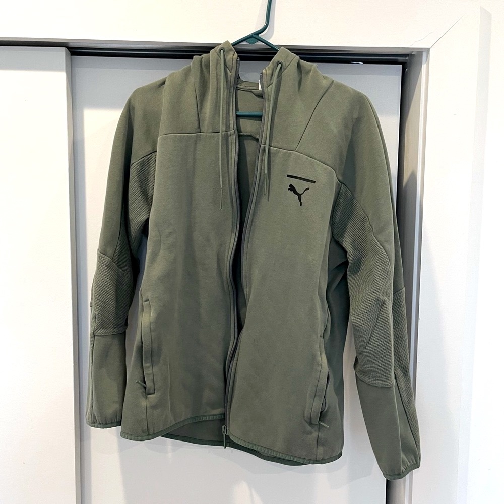 Men’s green Puma hoodie size Medium